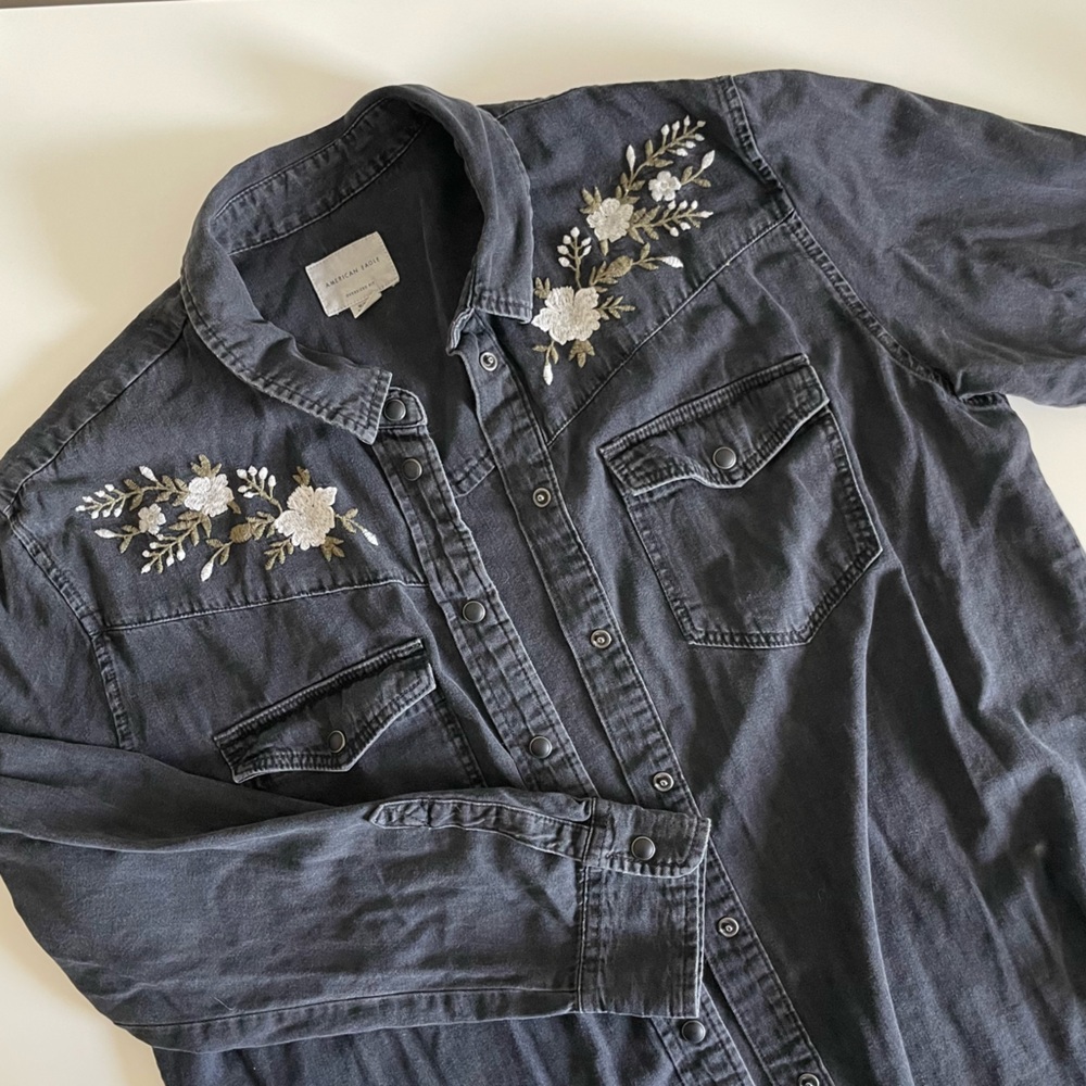 American Eagle Black Western Style Shirt with Floral Embroidery